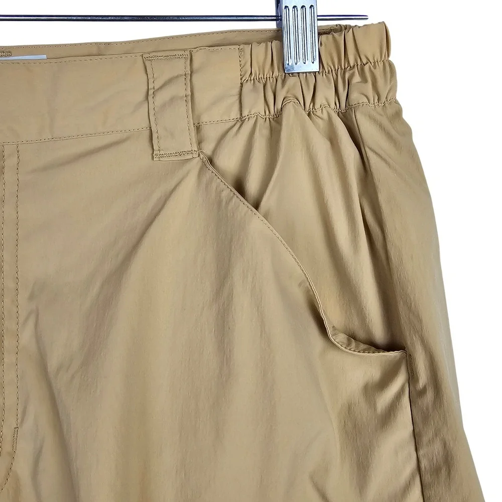 LL Bean Men's Cresta Hiking‎ Cargo Shorts Tan Khaki Nylon Spandex Stretch Medium